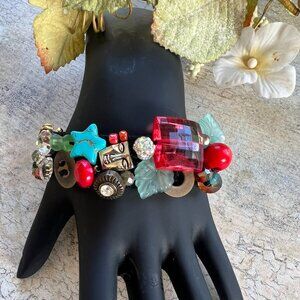 Exquisite BUTTONS & BEADS HANDMADE CUFF/BRACELET Artsy~Boho Style~Stretchable